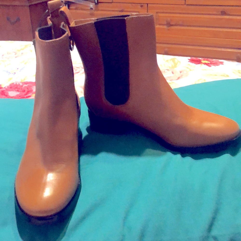 NWT Cole Haan Womens Evan Short Pull-On Waterproof Leather Boots sz 7B